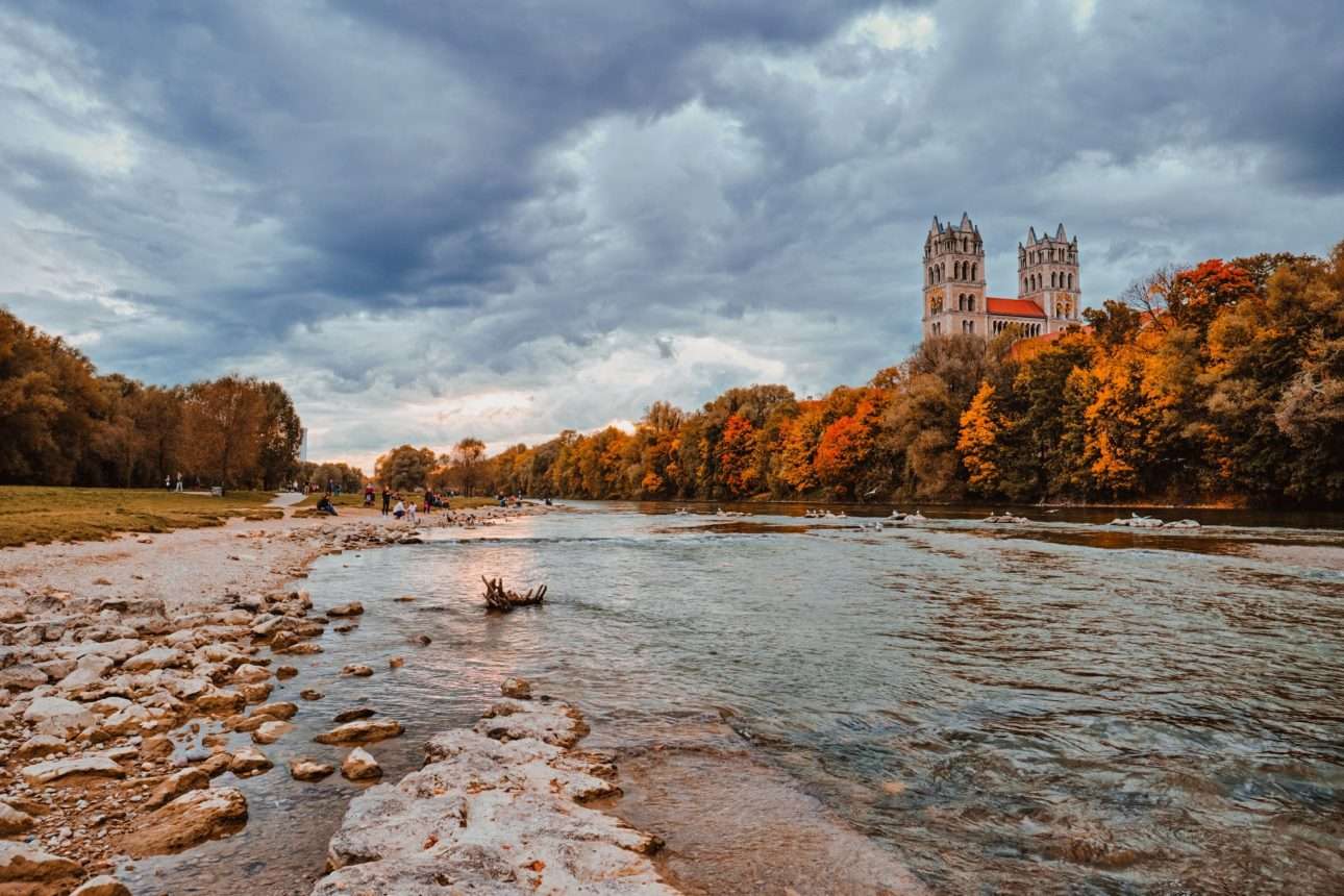 Rio Isator en Munich en Otoño